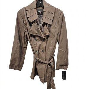 UTEX Water Repellent Tiered Collar Brown Short Trench Coat